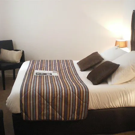 De L'europe アンジェ