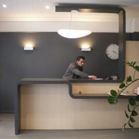 ホテル De L'europe 3*